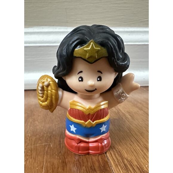 Fisher-Price Little People DC COMICS WONDER WOMAN AND JET PLANE 2020 - Picture 7 of 11